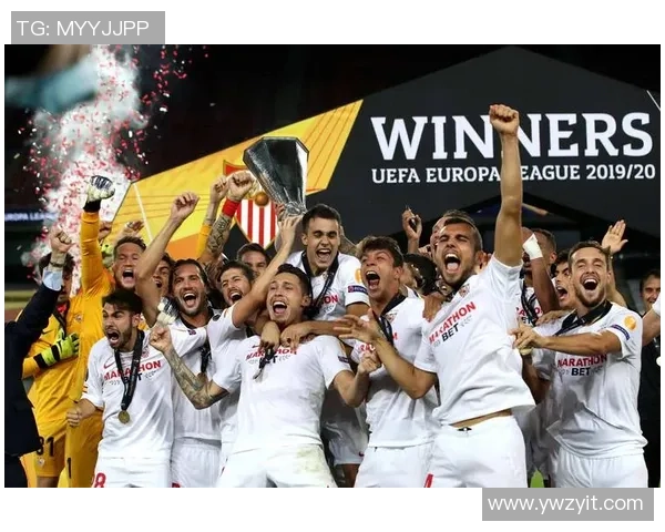 足球明星进球庆祝瞬间精彩回顾展现激情与荣耀的瞬间 足球明星进球庆祝瞬间精彩回顾展现激情与荣耀的瞬间