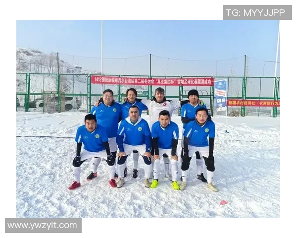 足球明星走进新疆乡村与儿童亲密互动传递足球梦想与希望 足球明星走进新疆乡村与儿童亲密互动传递足球梦想与希望